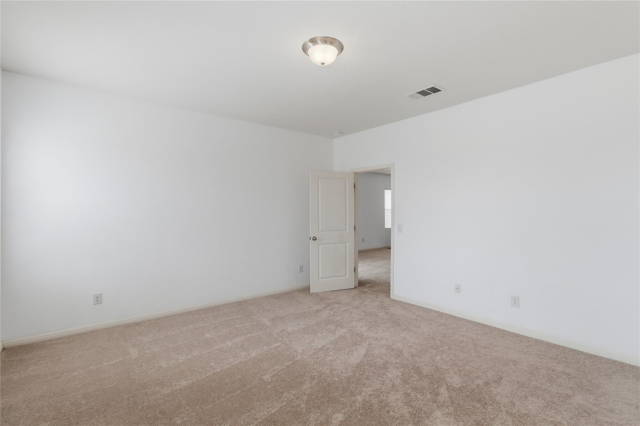 211 Shiro Dr, Kyle, TX 78640