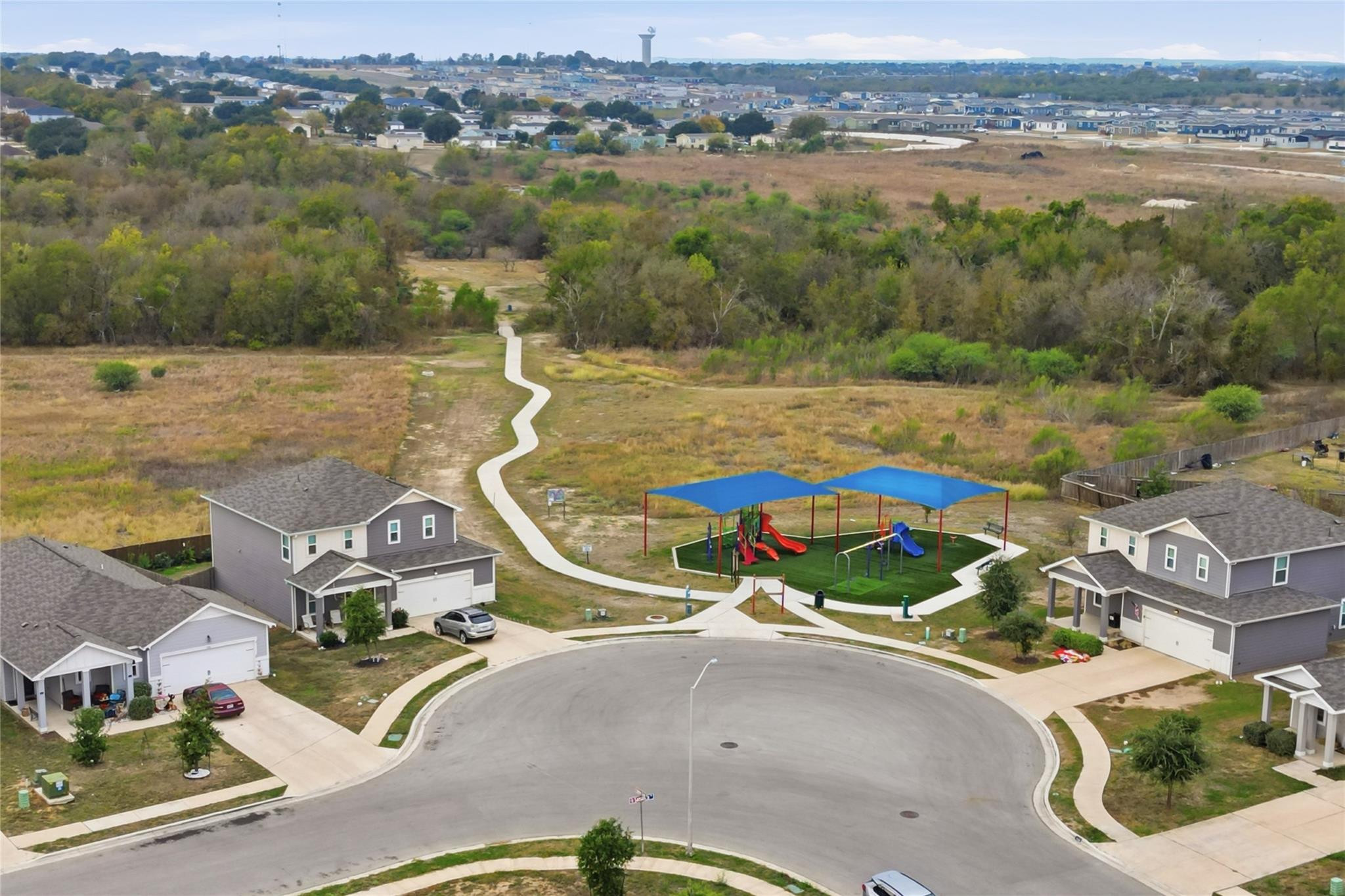 211 Shiro Dr, Kyle, TX 78640