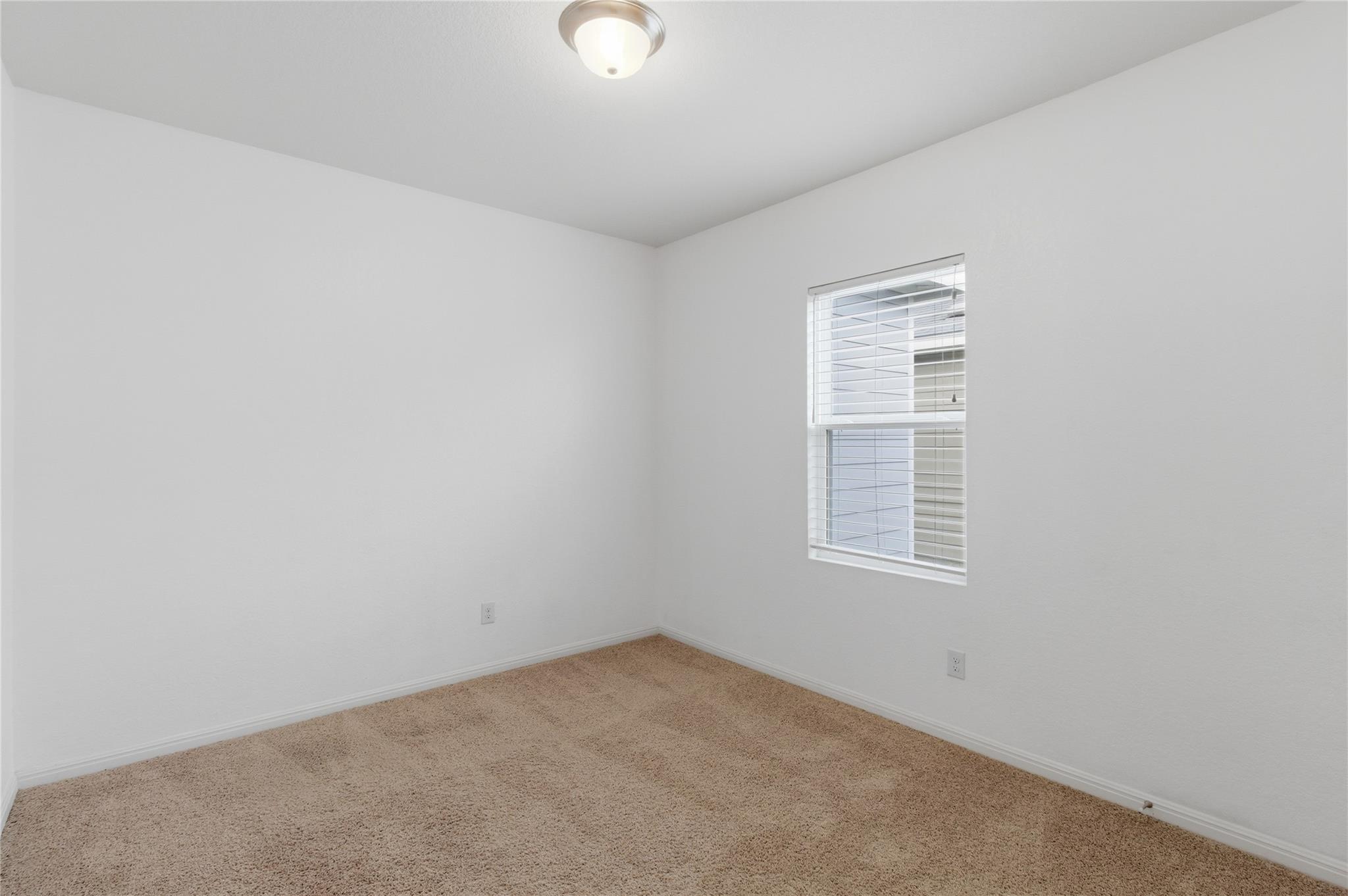 211 Shiro Dr, Kyle, TX 78640