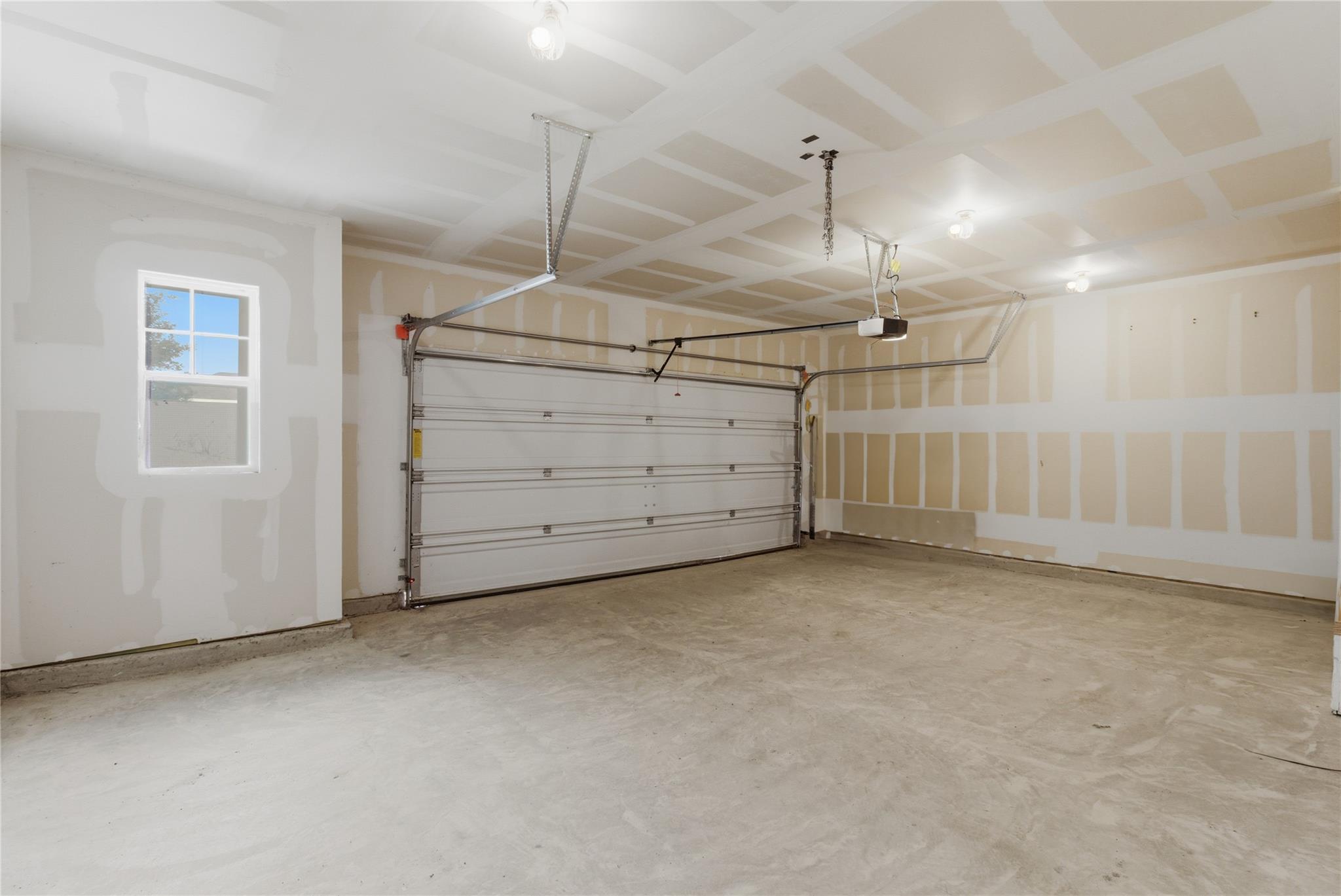 211 Shiro Dr, Kyle, TX 78640