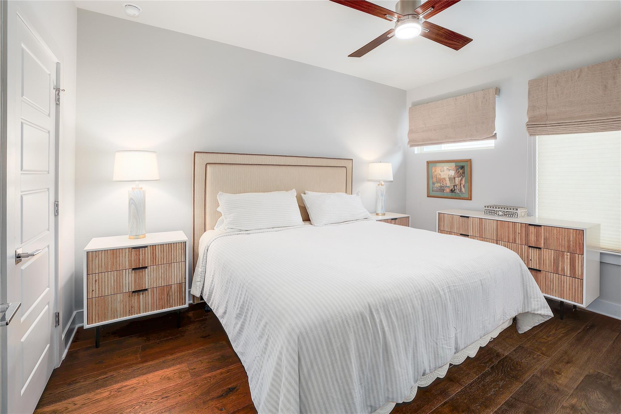 1205 Elm St # 8, Austin, TX 78703