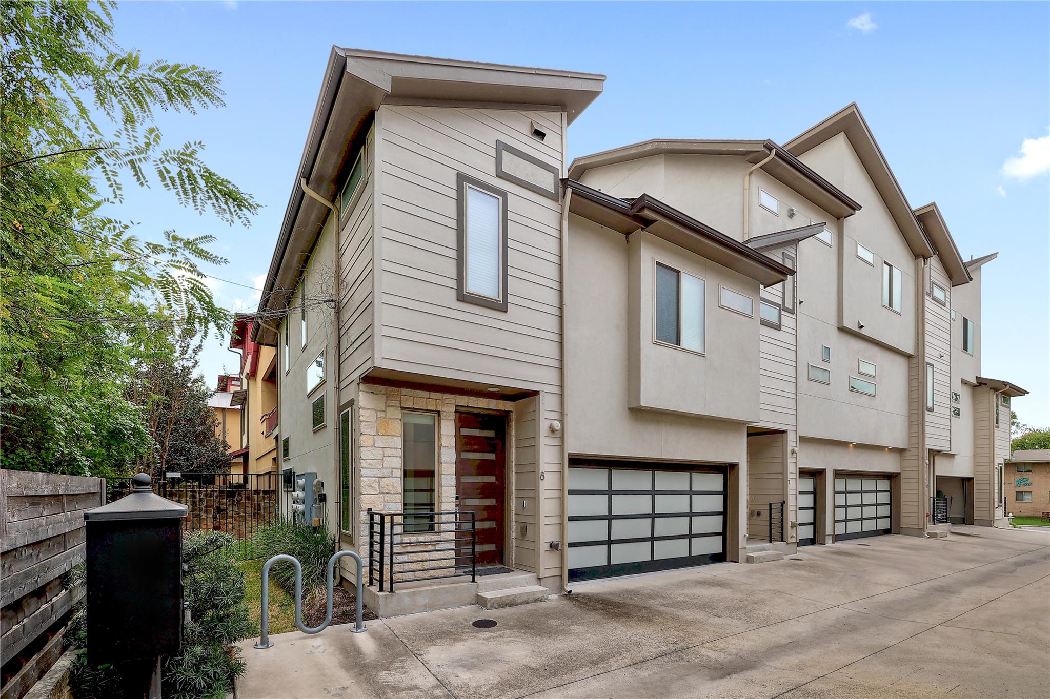 1205 Elm St # 8, Austin, TX 78703