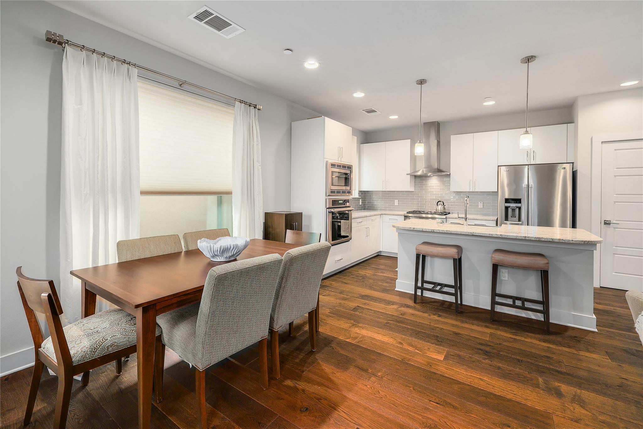 1205 Elm St # 8, Austin, TX 78703