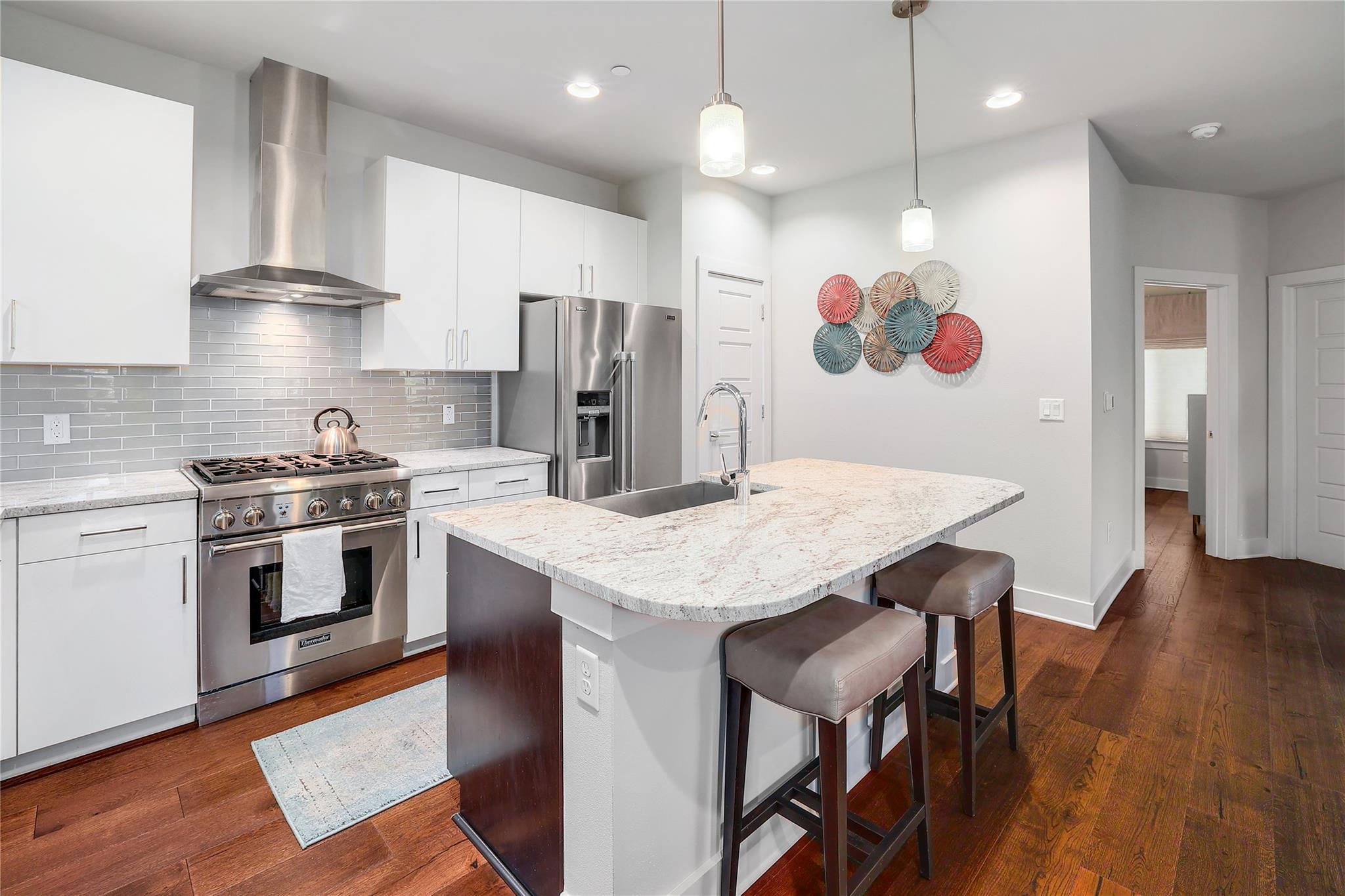 1205 Elm St # 8, Austin, TX 78703