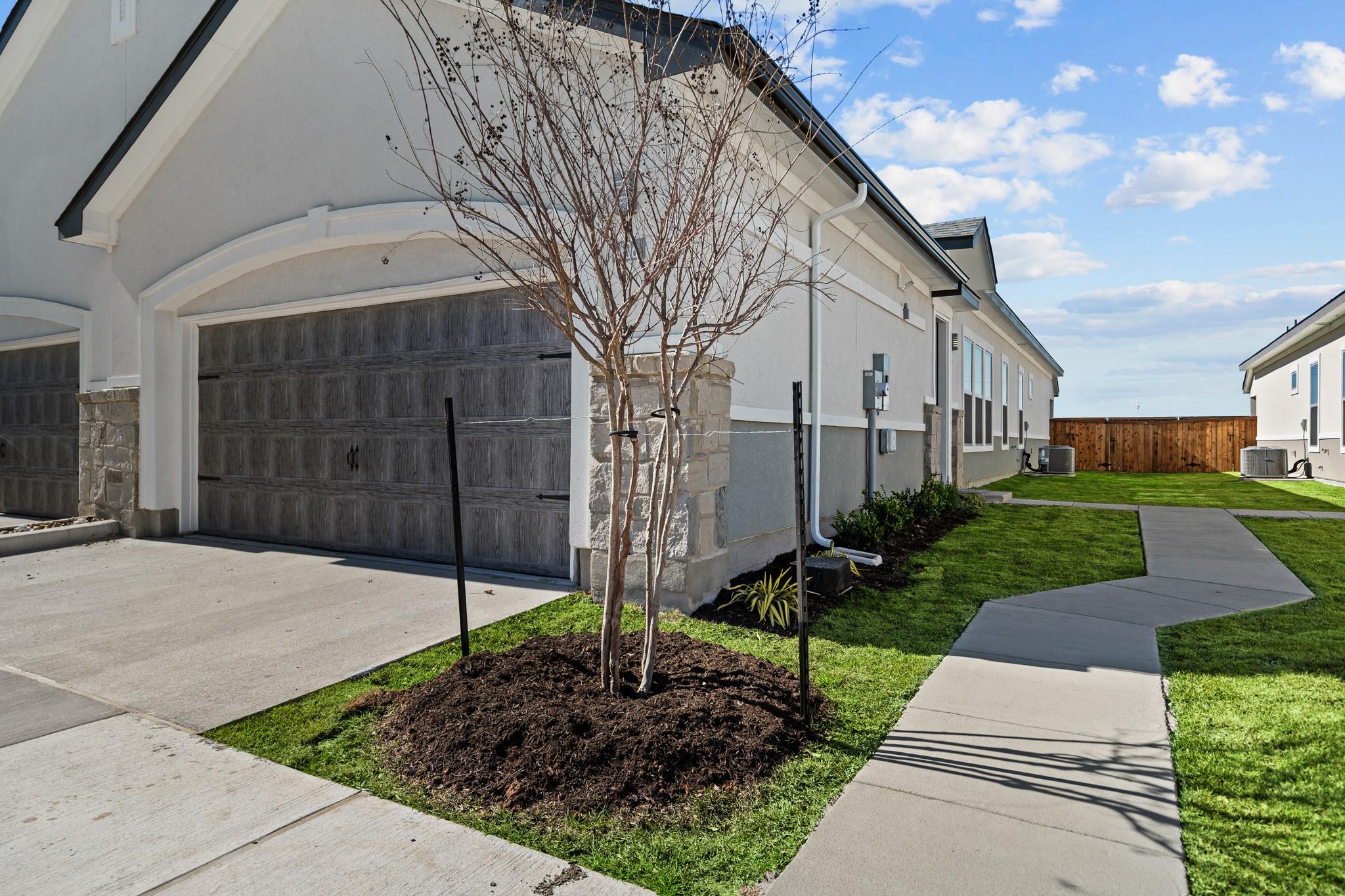 476 Suffield Dr # 812, Buda, TX 78610