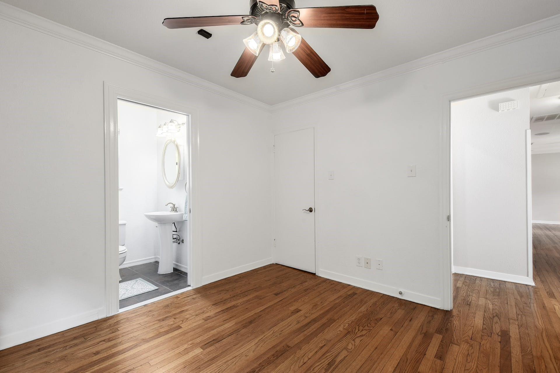 5800 Chesterfield Ave, Austin, TX 78752