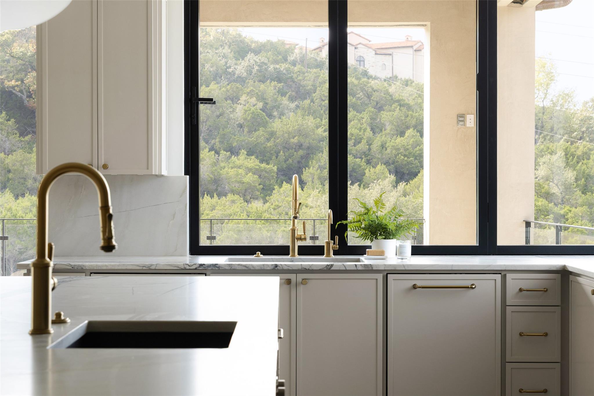 9117 Brookhurst Cv, Austin, TX 78733