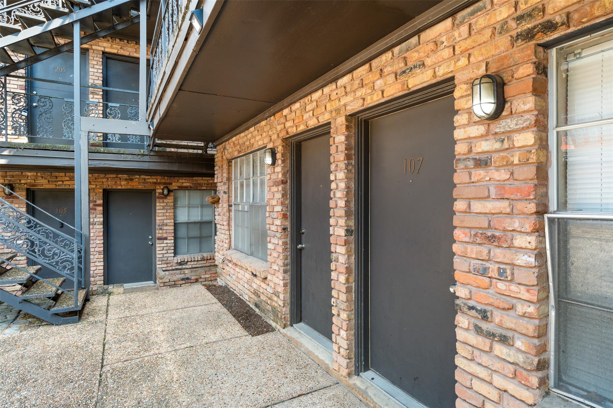 311 E 31 St # 107, Austin, TX 78705