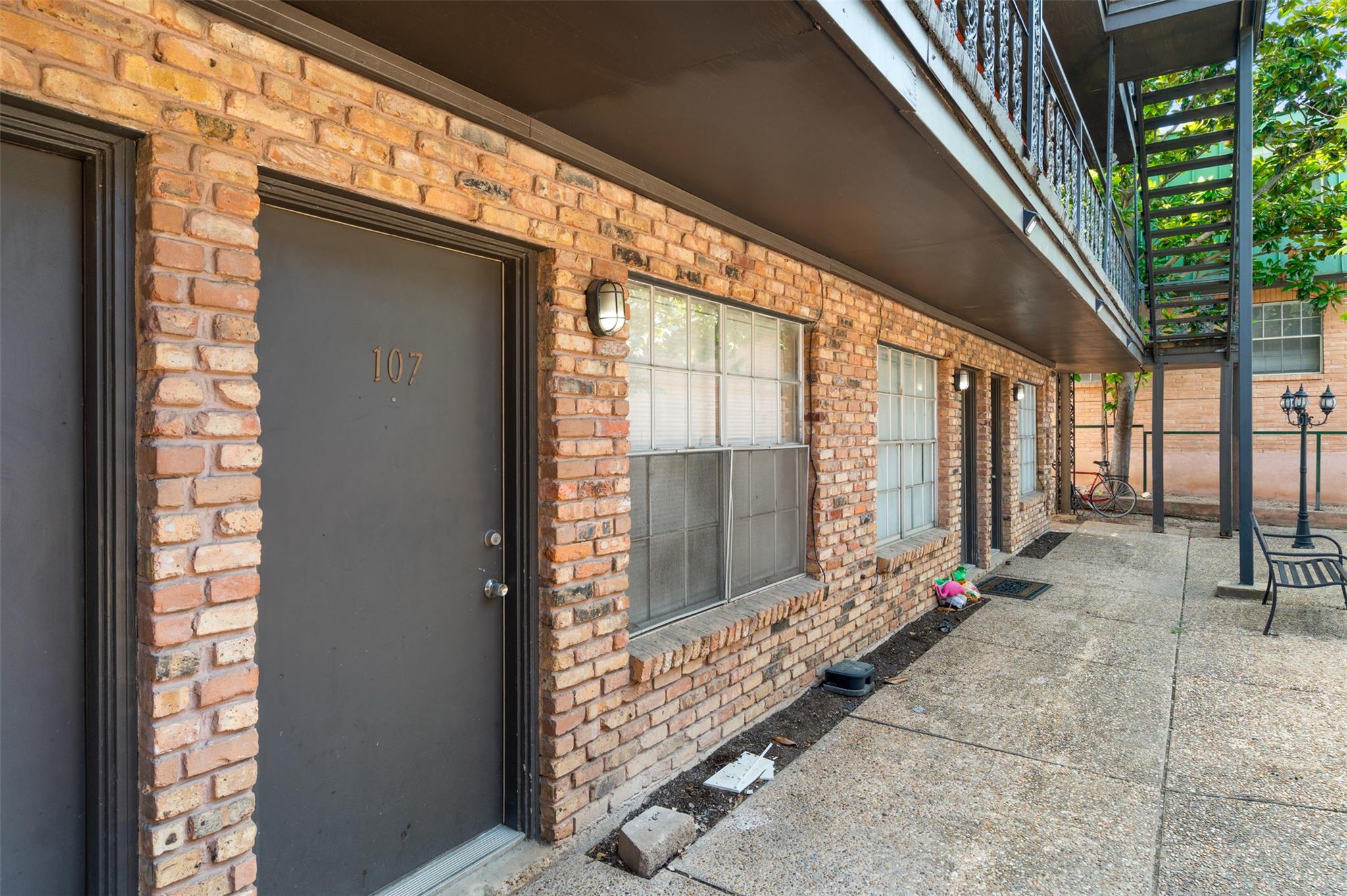 311 E 31 St # 107, Austin, TX 78705