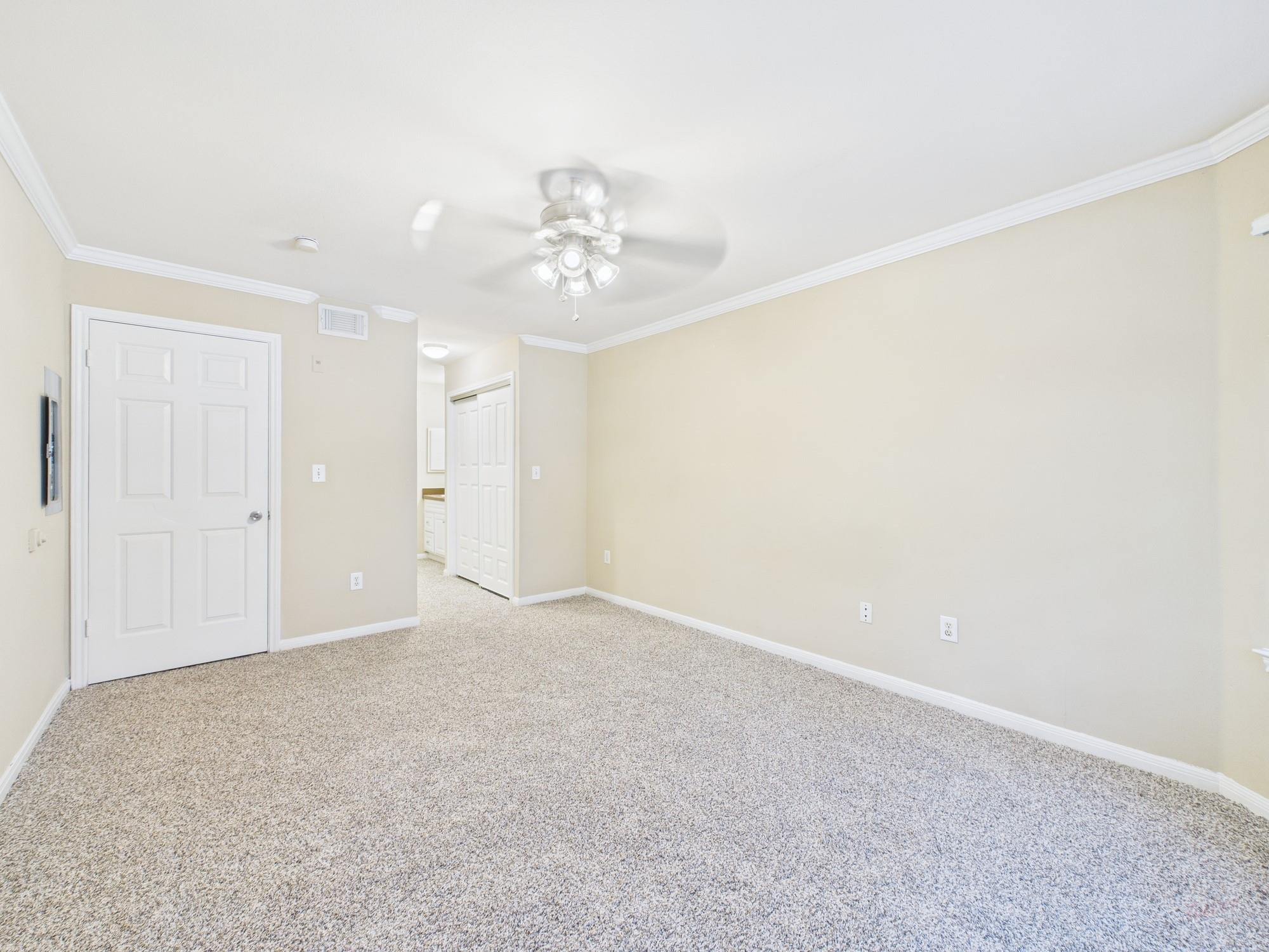 501 W 26th St # 116, Austin, TX 78705