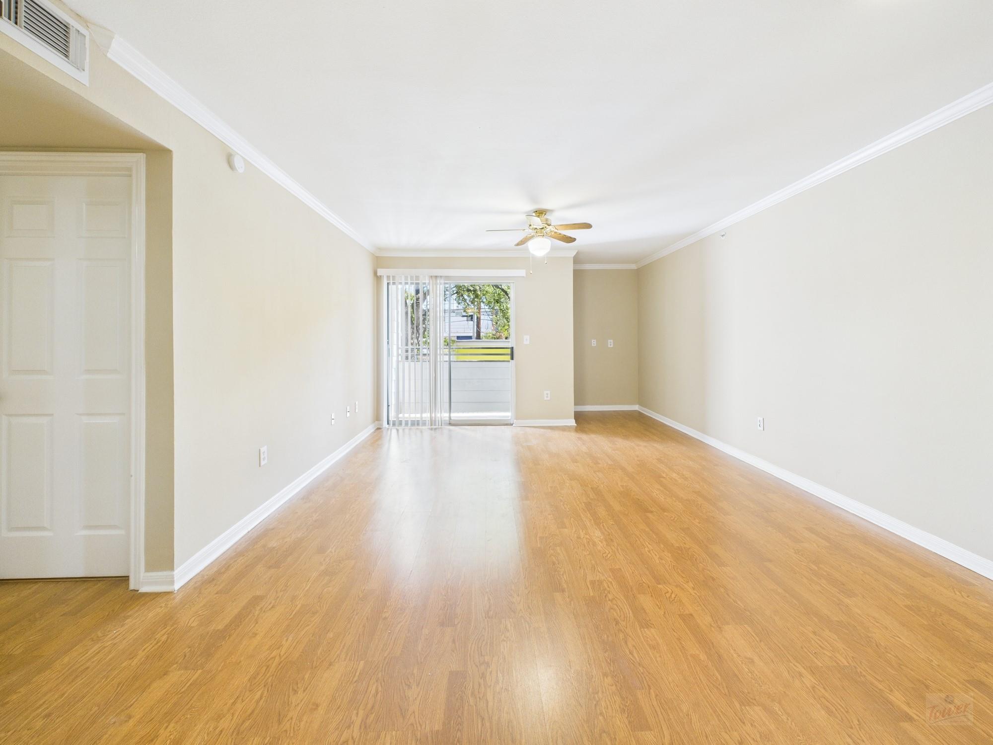 501 W 26th St # 116, Austin, TX 78705