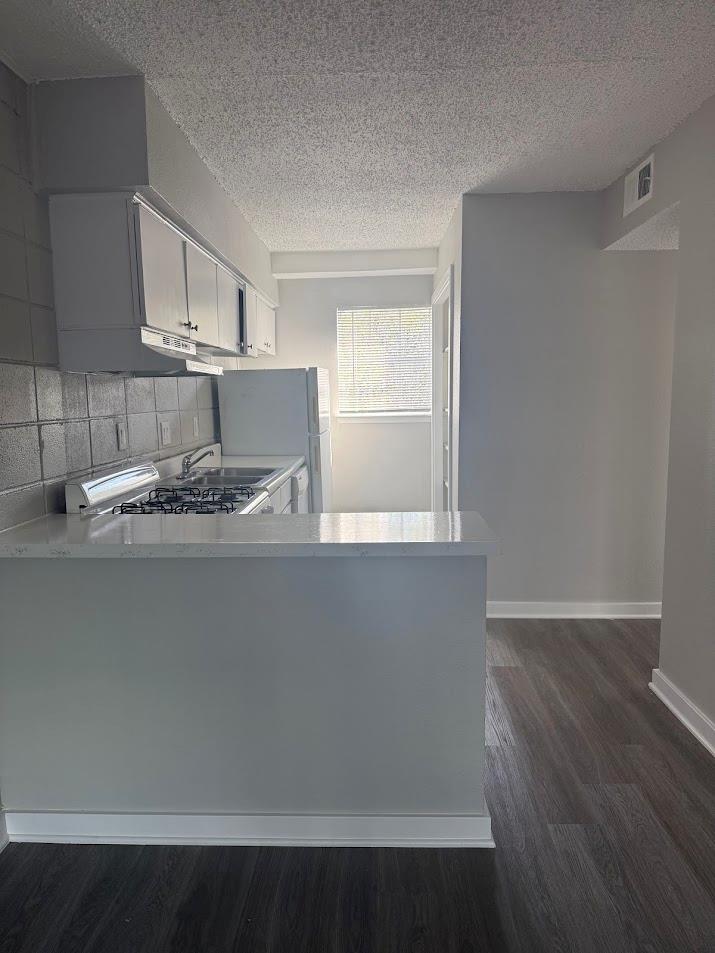 311 E 31 St # 202, Austin, TX 78705