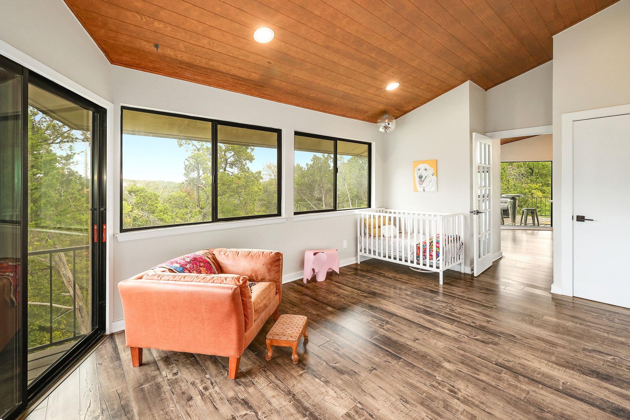 1500 Ridgecrest Dr, Austin, TX 78746