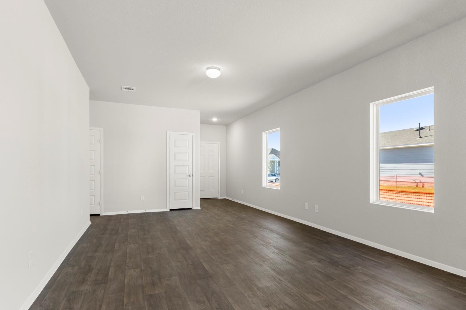 214 Cider Creek Dr, Elgin, TX 78621