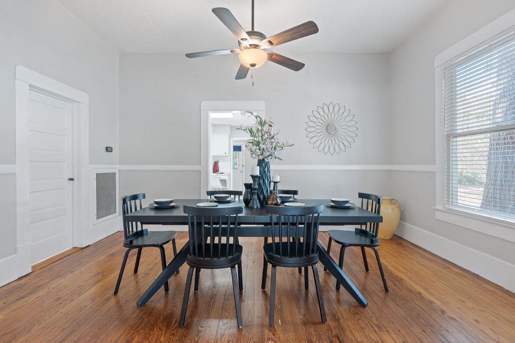 909 Hudgins St, Smithville, TX 78957