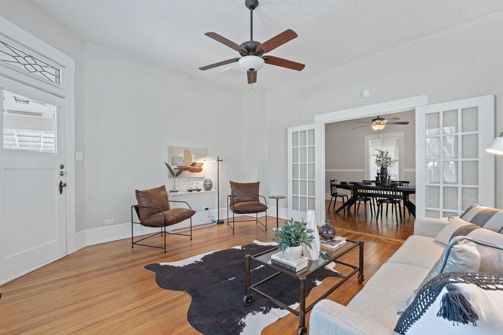 909 Hudgins St, Smithville, TX 78957