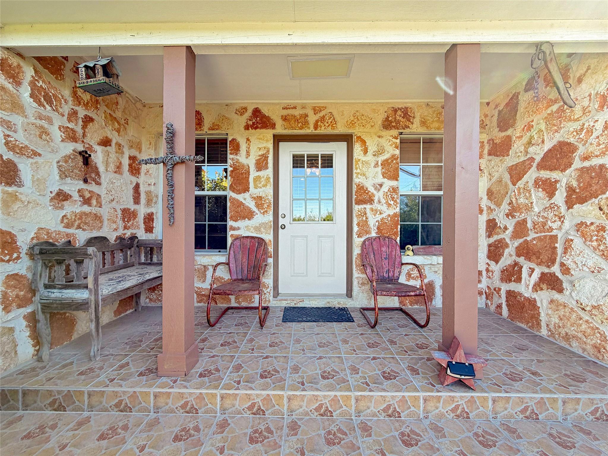 1157 Lasso Loop, Canyon Lake, TX 78133