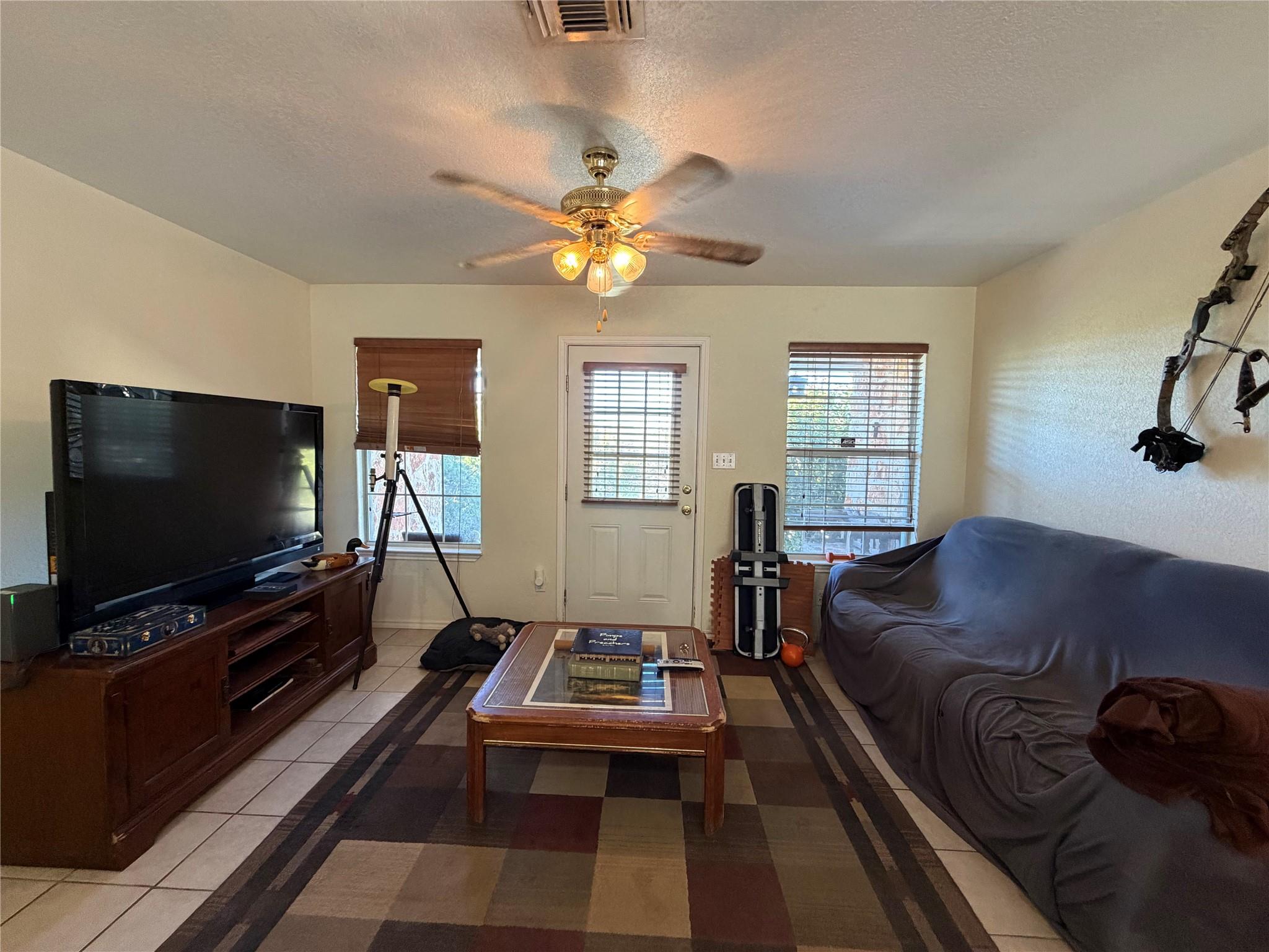 1157 Lasso Loop, Canyon Lake, TX 78133