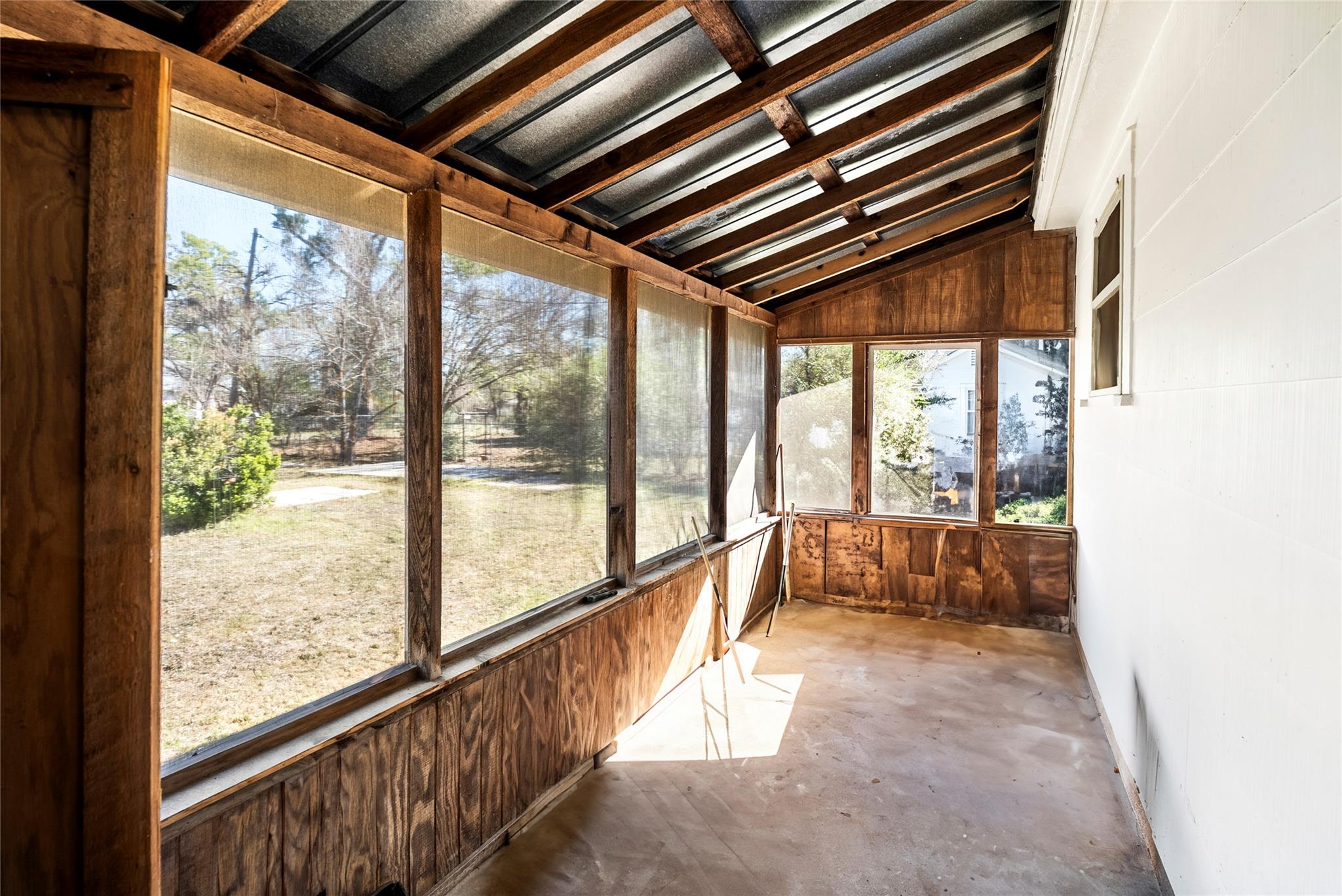 517 N Avenue F, Elgin, TX 78621