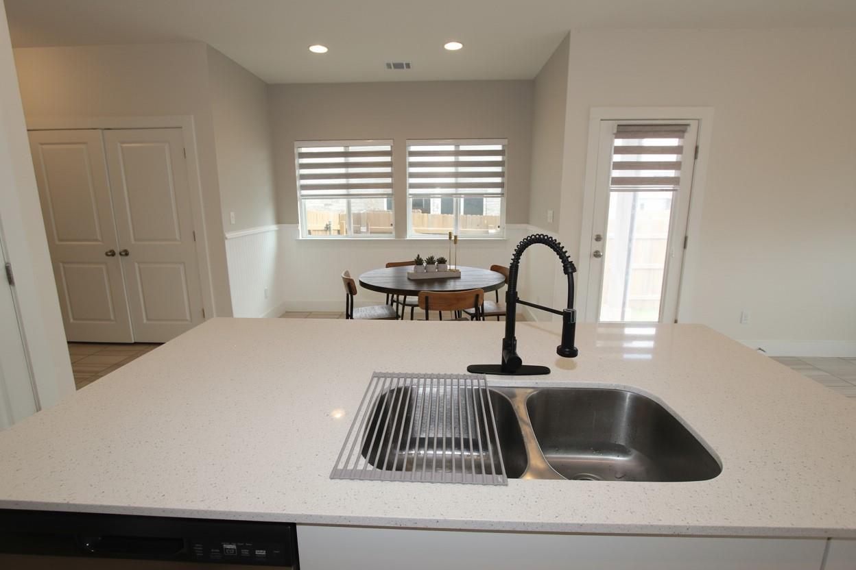 131 Furlong Dr, Georgetown, TX 78626