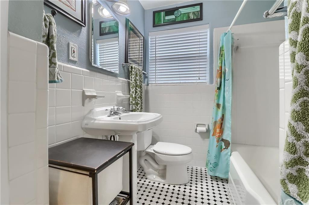 1504 Hillmont St, Austin, TX 78704