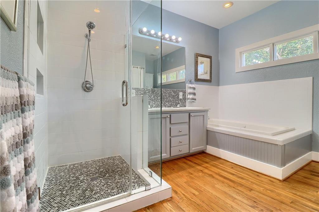 1504 Hillmont St, Austin, TX 78704