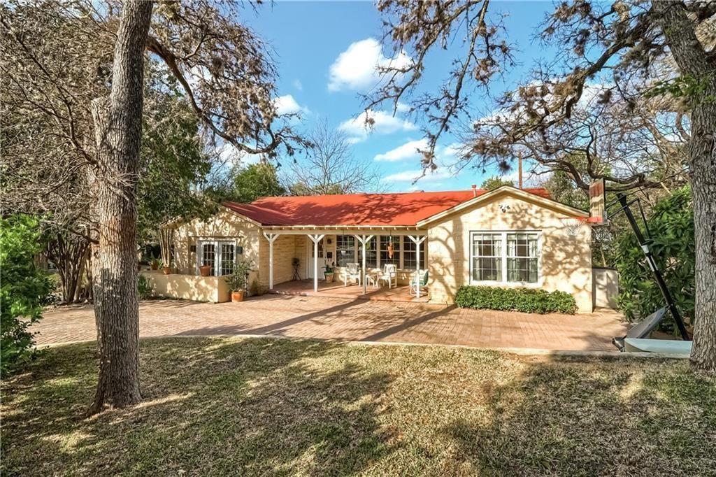 1504 Hillmont St, Austin, TX 78704
