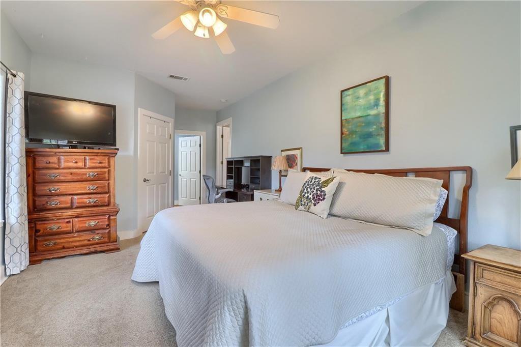 1504 Hillmont St, Austin, TX 78704