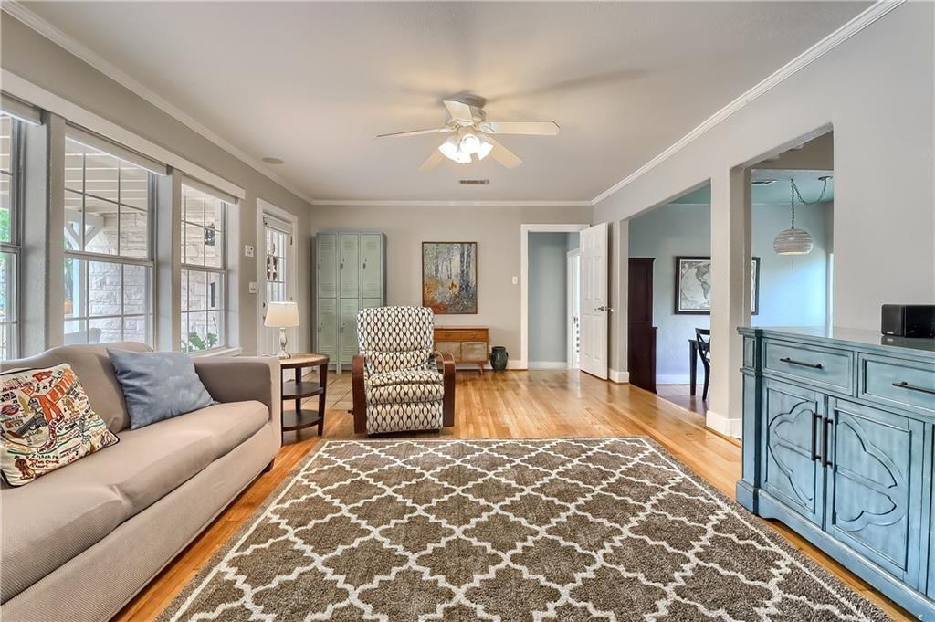 1504 Hillmont St, Austin, TX 78704