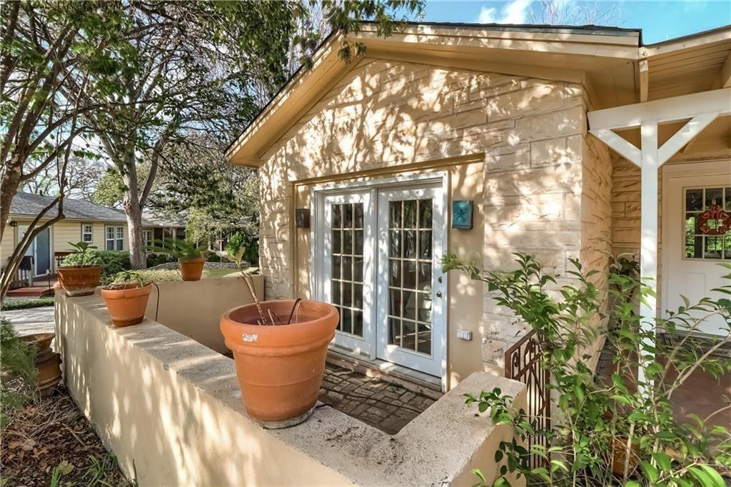 1504 Hillmont St, Austin, TX 78704