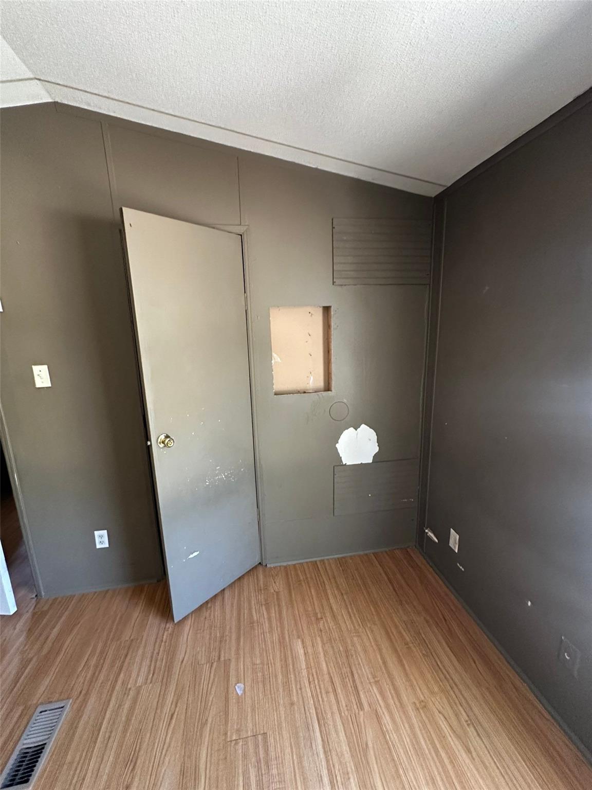 156 Bullfrog Holler Rd, Dale, TX 78616