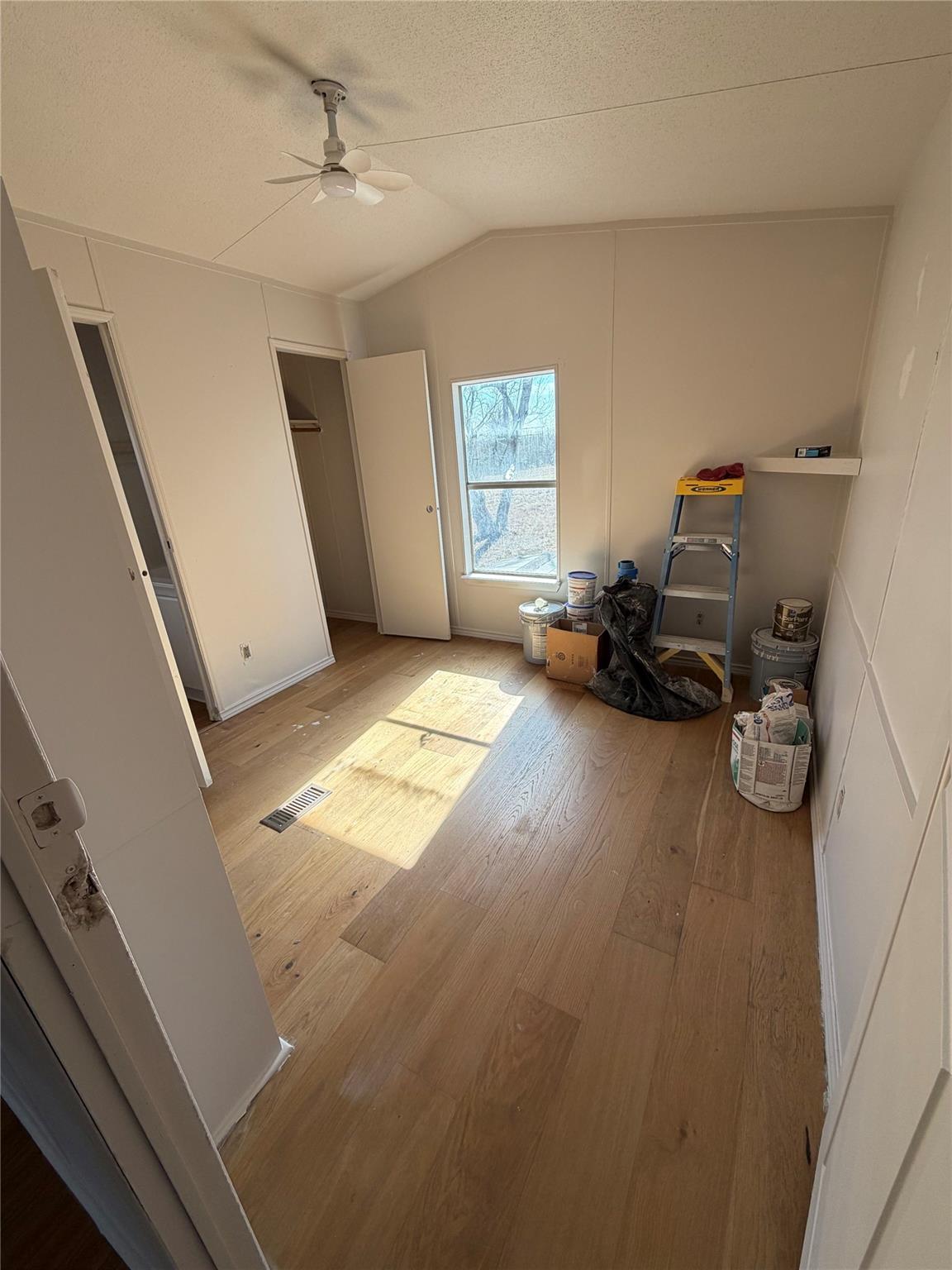 156 Bullfrog Holler Rd, Dale, TX 78616