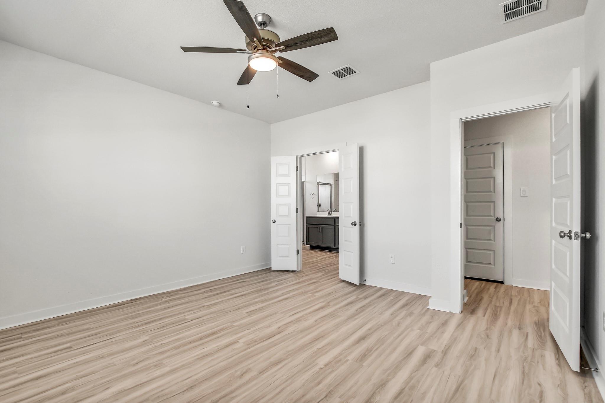 223 Garner Dr, Kyle, TX 78640