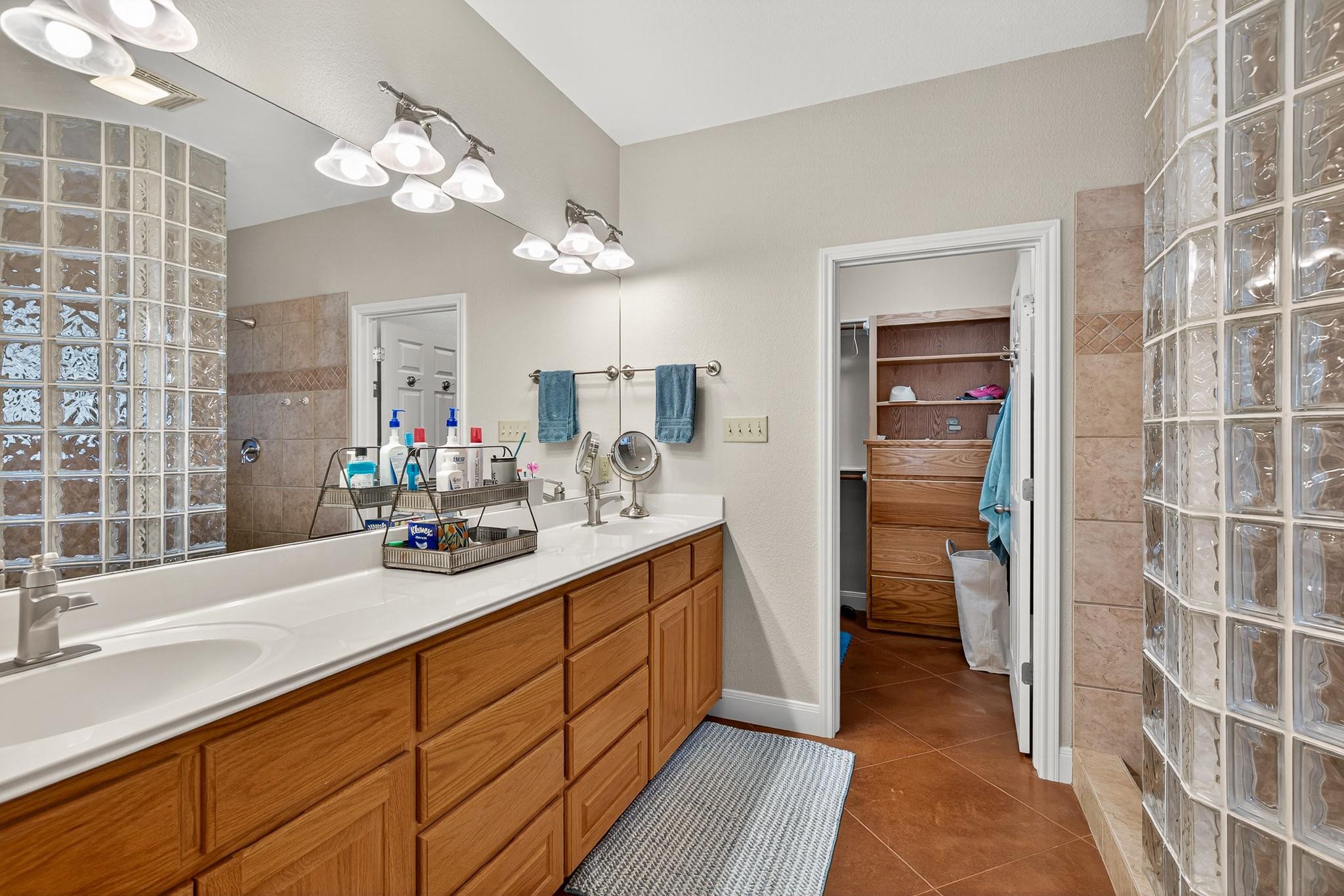 518 Morgan Creek Dr, Burnet, TX 78611