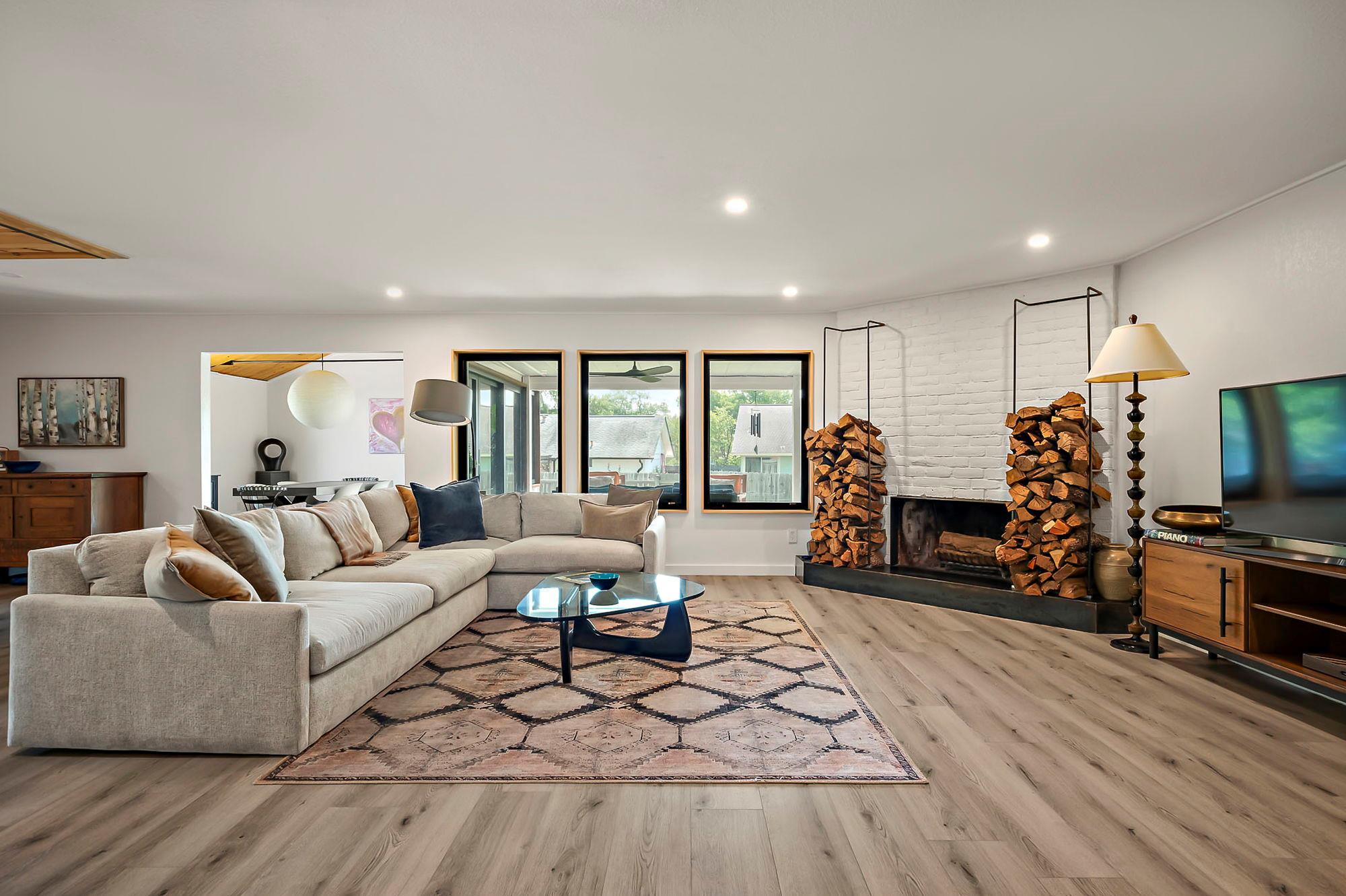 6101 Bridlington Cir, Austin, TX 78745