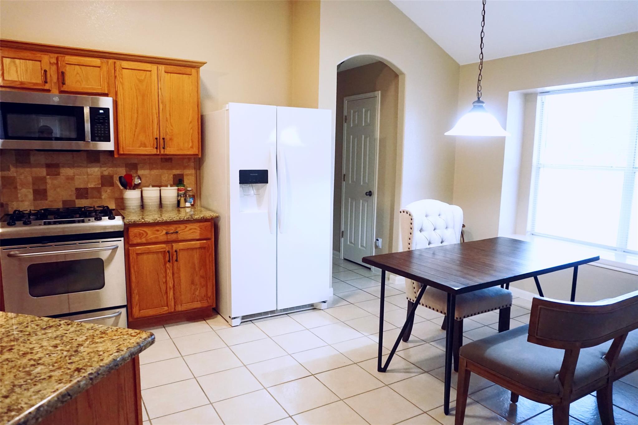 1028 Downridge Dr, Leander, TX 78641