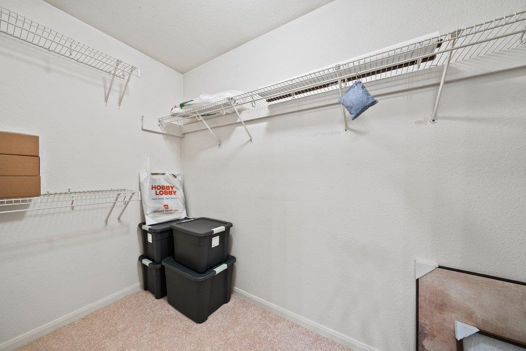 1028 Downridge Dr, Leander, TX 78641