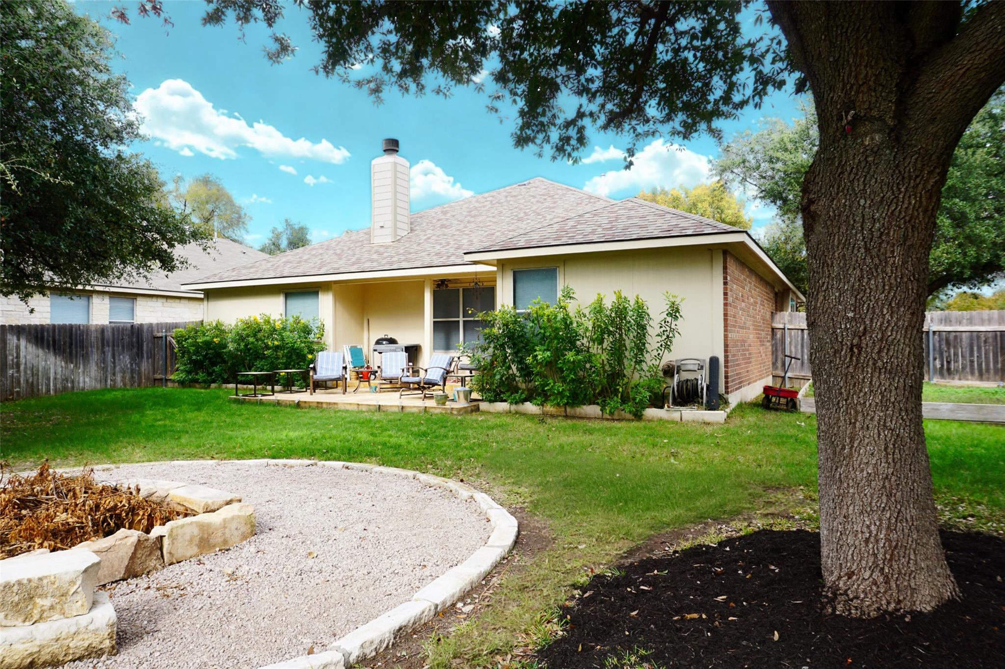 1028 Downridge Dr, Leander, TX 78641