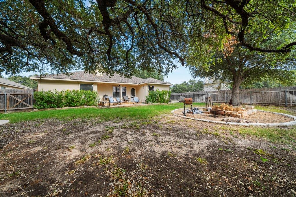 1028 Downridge Dr, Leander, TX 78641