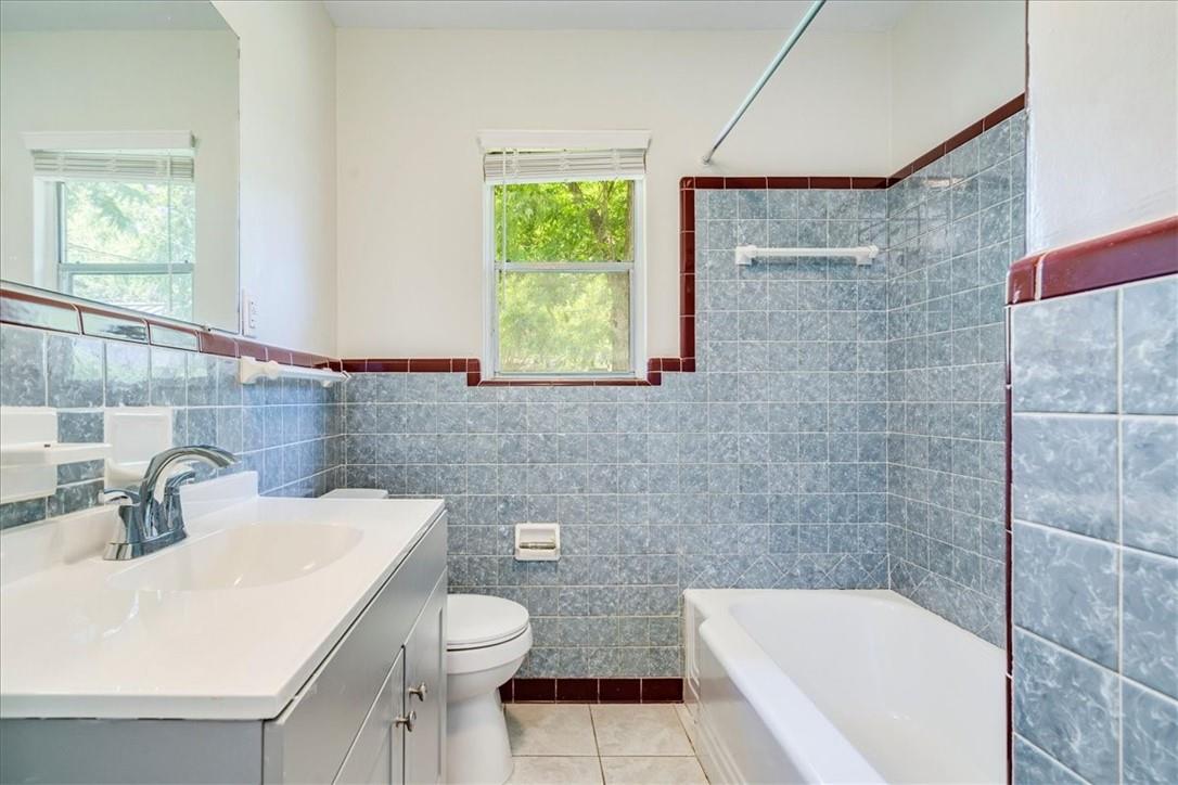 1800 Forestglade Dr, Austin, TX 78745