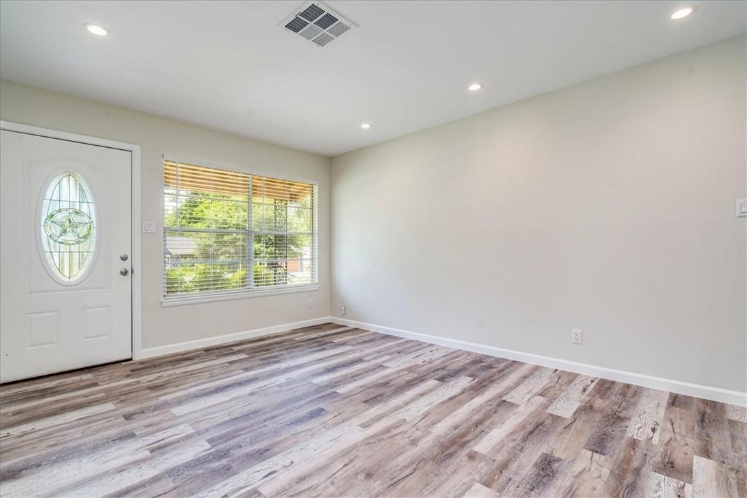 1800 Forestglade Dr, Austin, TX 78745