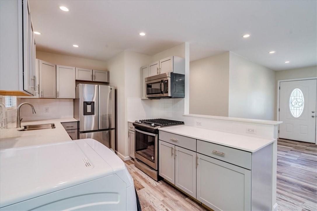 1800 Forestglade Dr, Austin, TX 78745