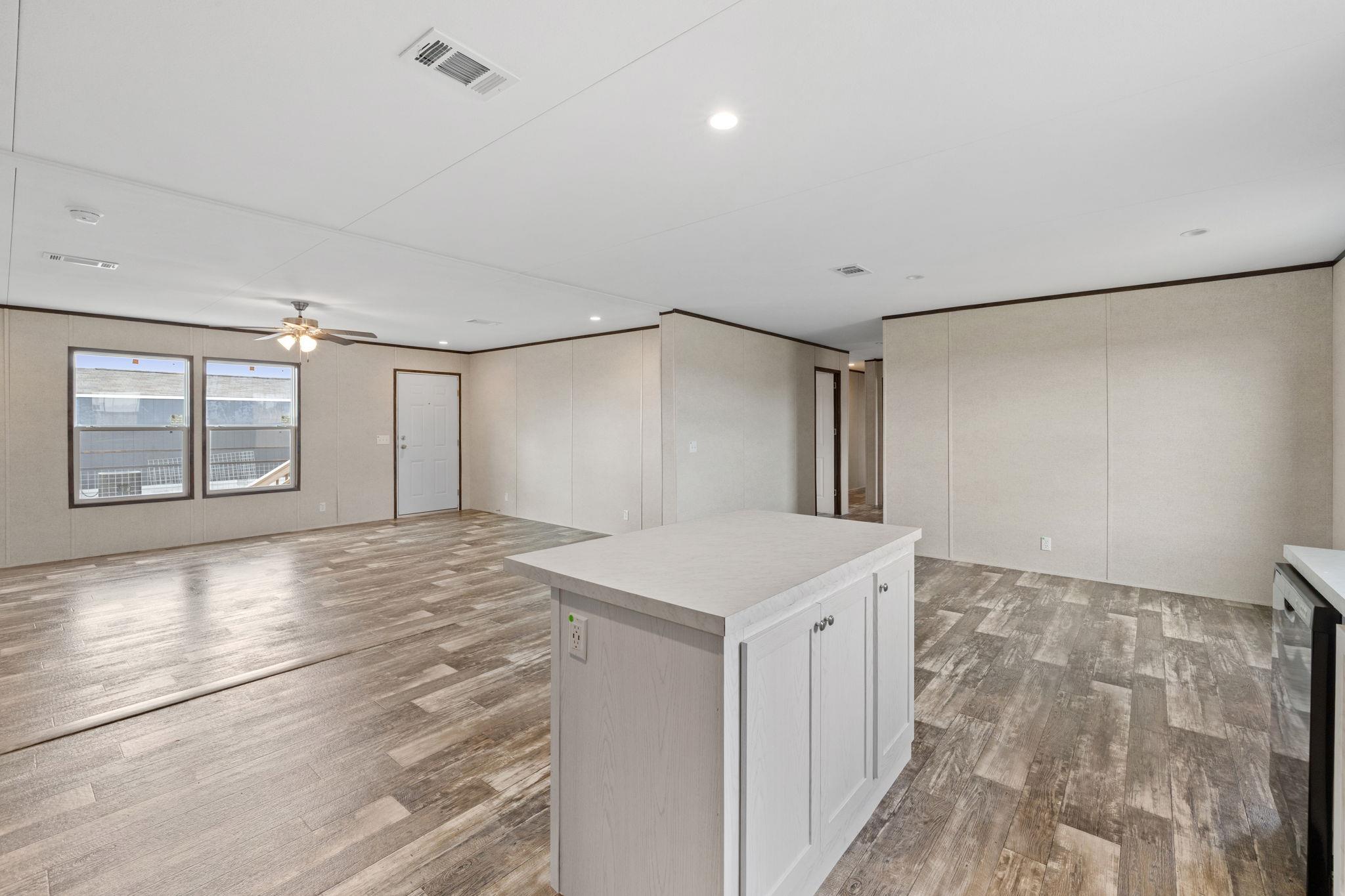 550 Conchas St, Kyle, TX 78640