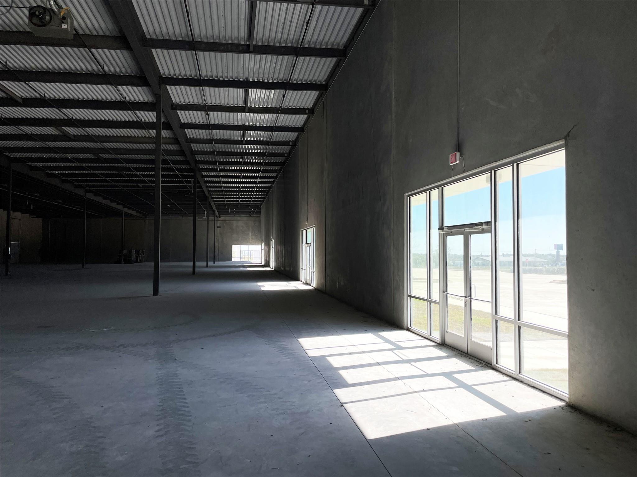 250 Gateway Blvd, Buda, TX 78610