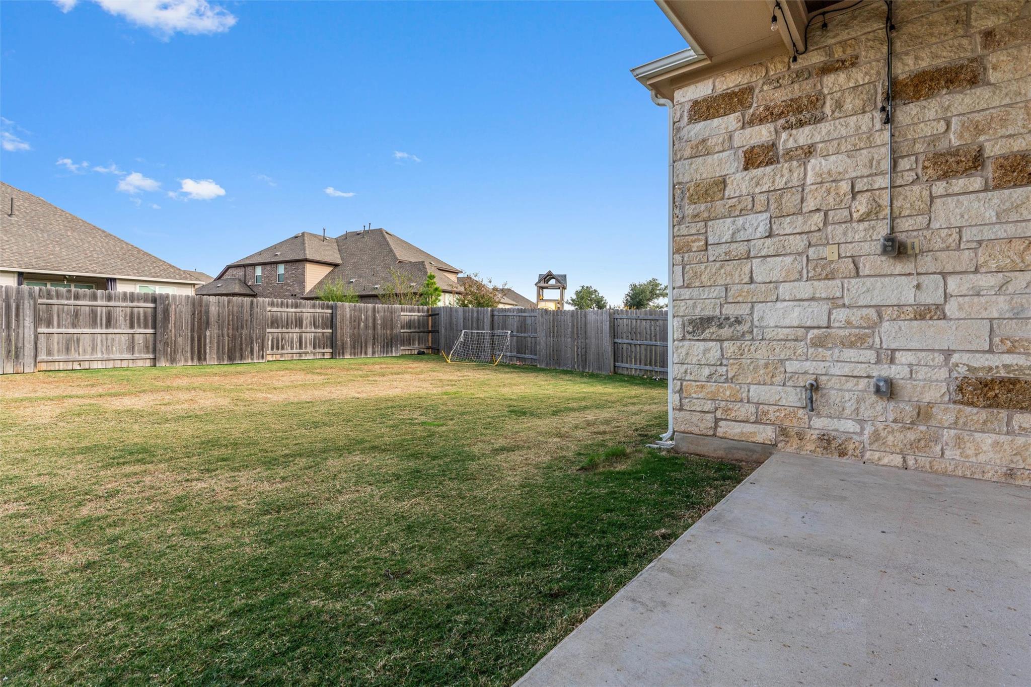 2328 Lucky Ln, Leander, TX 78641