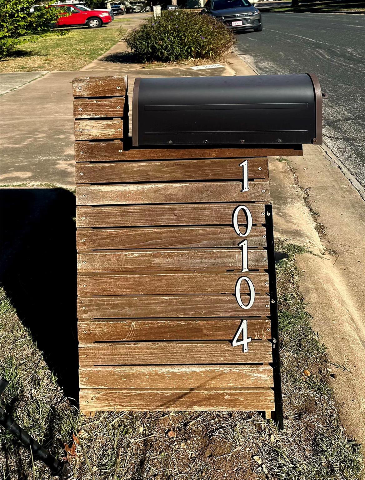 10104 Missel Thrush Dr, Austin, TX 78750