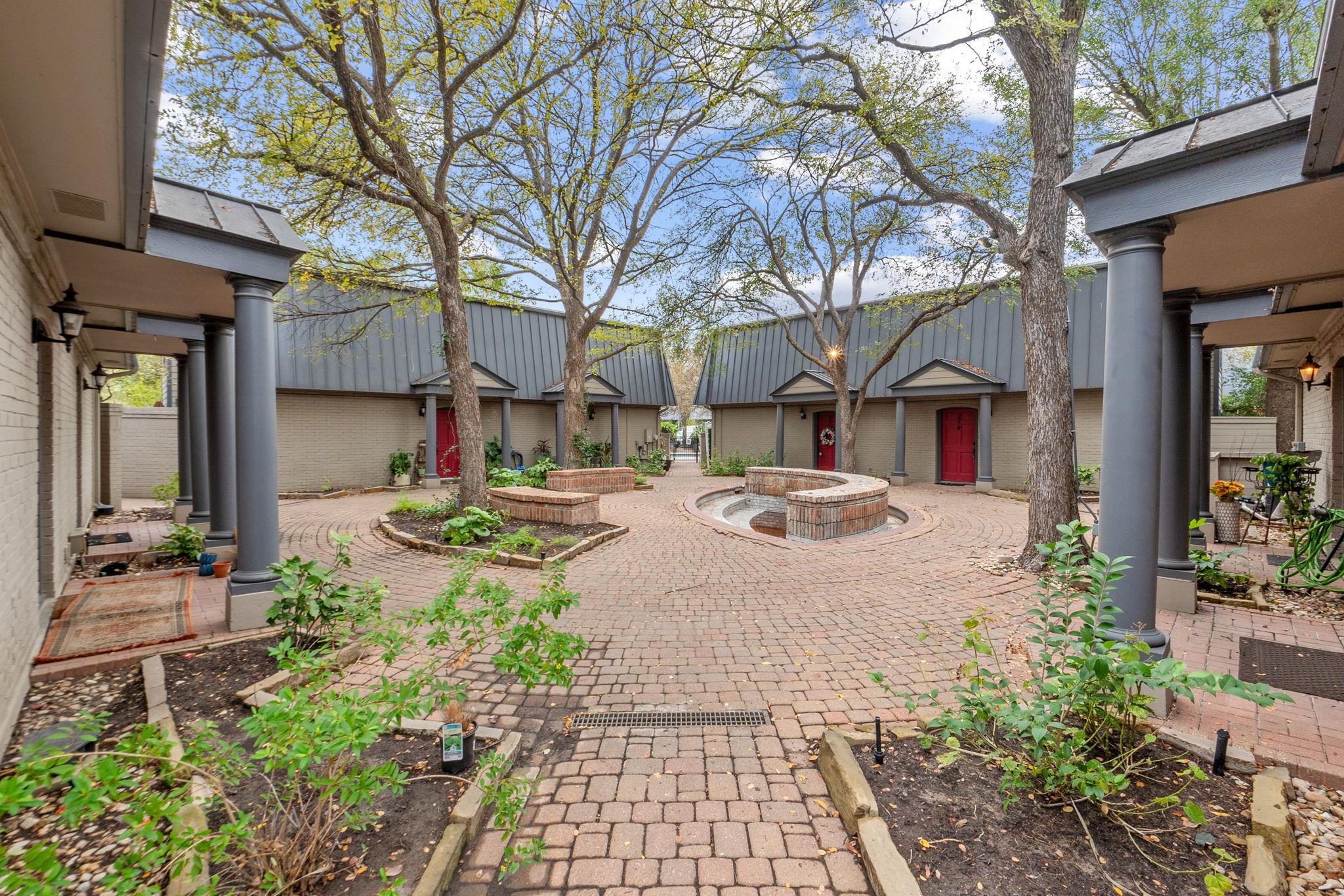 2500 Steck Ave # 22, Austin, TX 78757