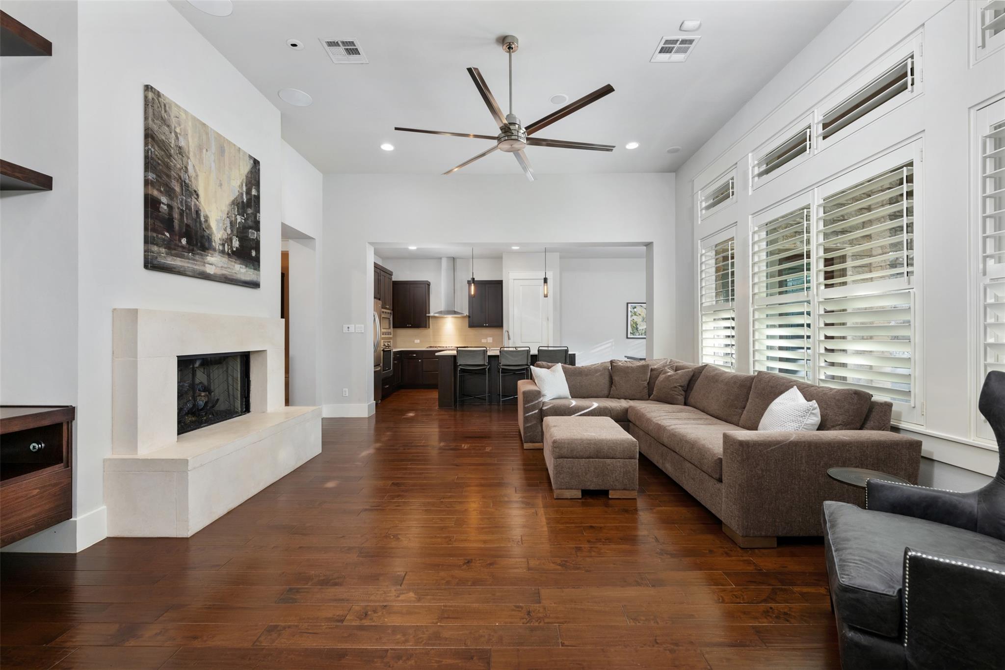 6009 Woodcrest Dr, Austin, TX 78759