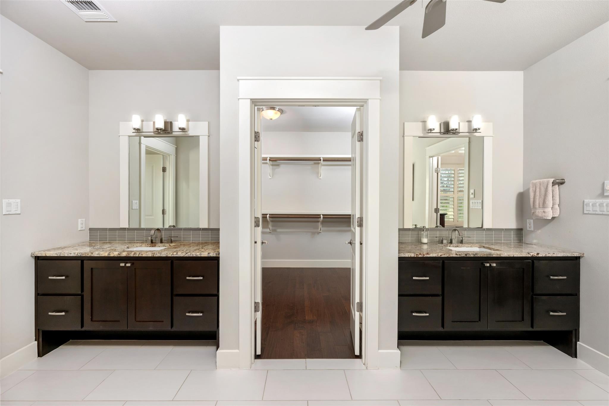 6009 Woodcrest Dr, Austin, TX 78759