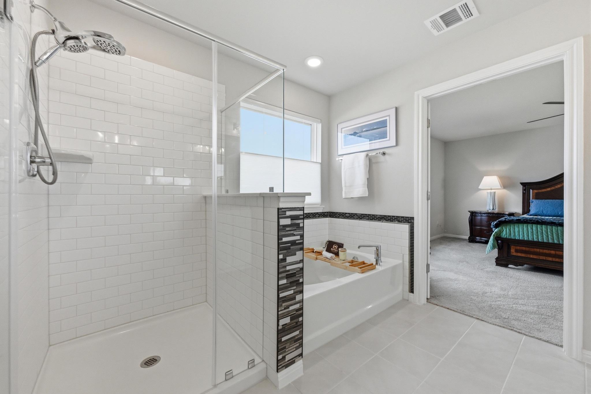 323 Blackbear Dr, Hutto, TX 78634